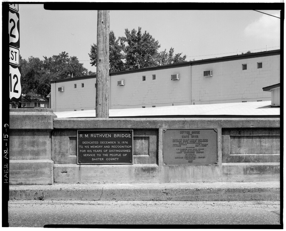 Detail view of dateplates at Northeast corner of bridge - Cotter Bridge, spanning White River at U.S. Highway 62, Cotter, Baxter County, AR